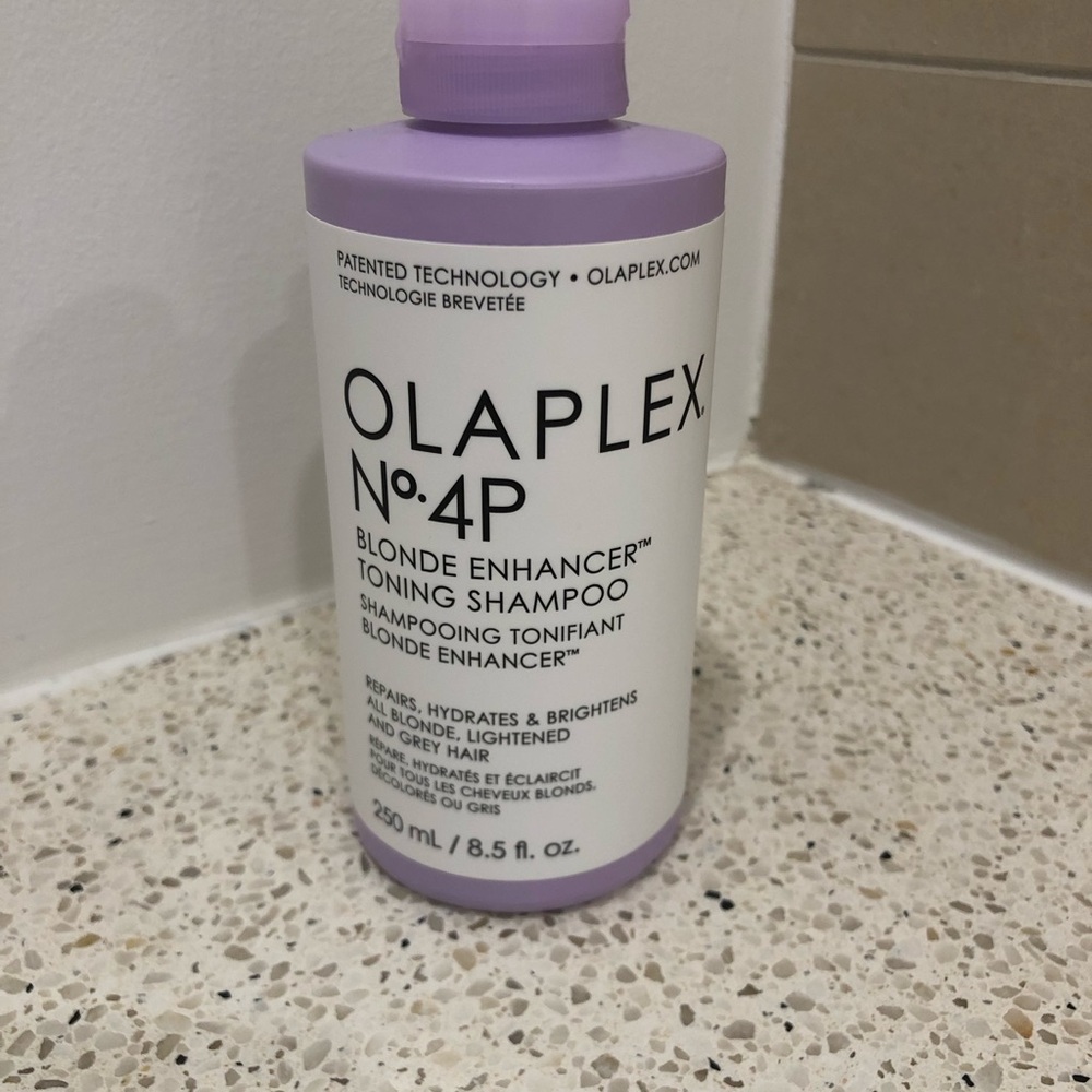 OLAPLEX No.4P Blonde Enhancer Toning Shampoo - Purple